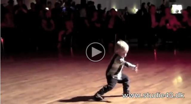 This 2 Year Old Dancing To Jailhouse Rock  Steals The Show