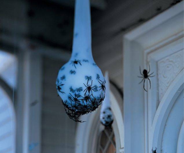 1420350066358088 These 15 Cleverly Simple Ways To Creep Out Your Neighbors Are GENIUS.